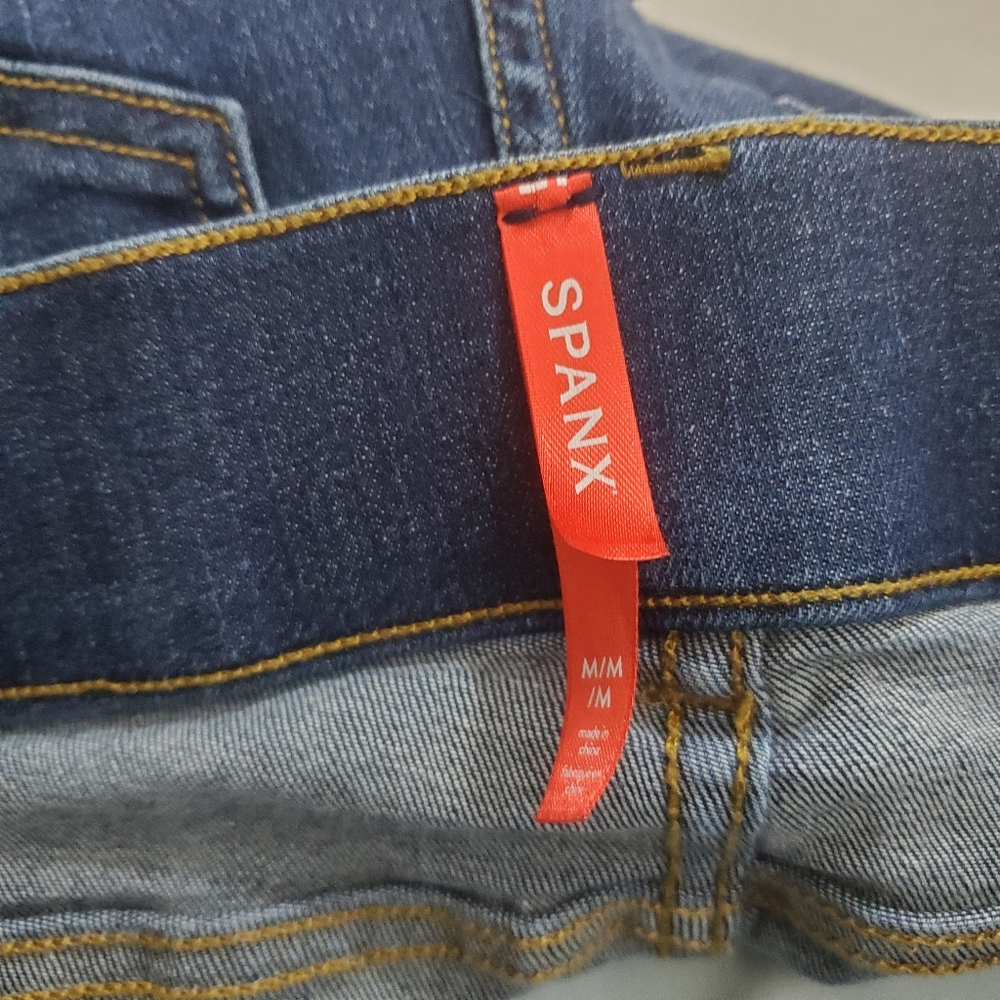SPANX Flare Jeans Pull On Midnight Blue Boho Hippie Size Medium Casual - Picture 2 of 8